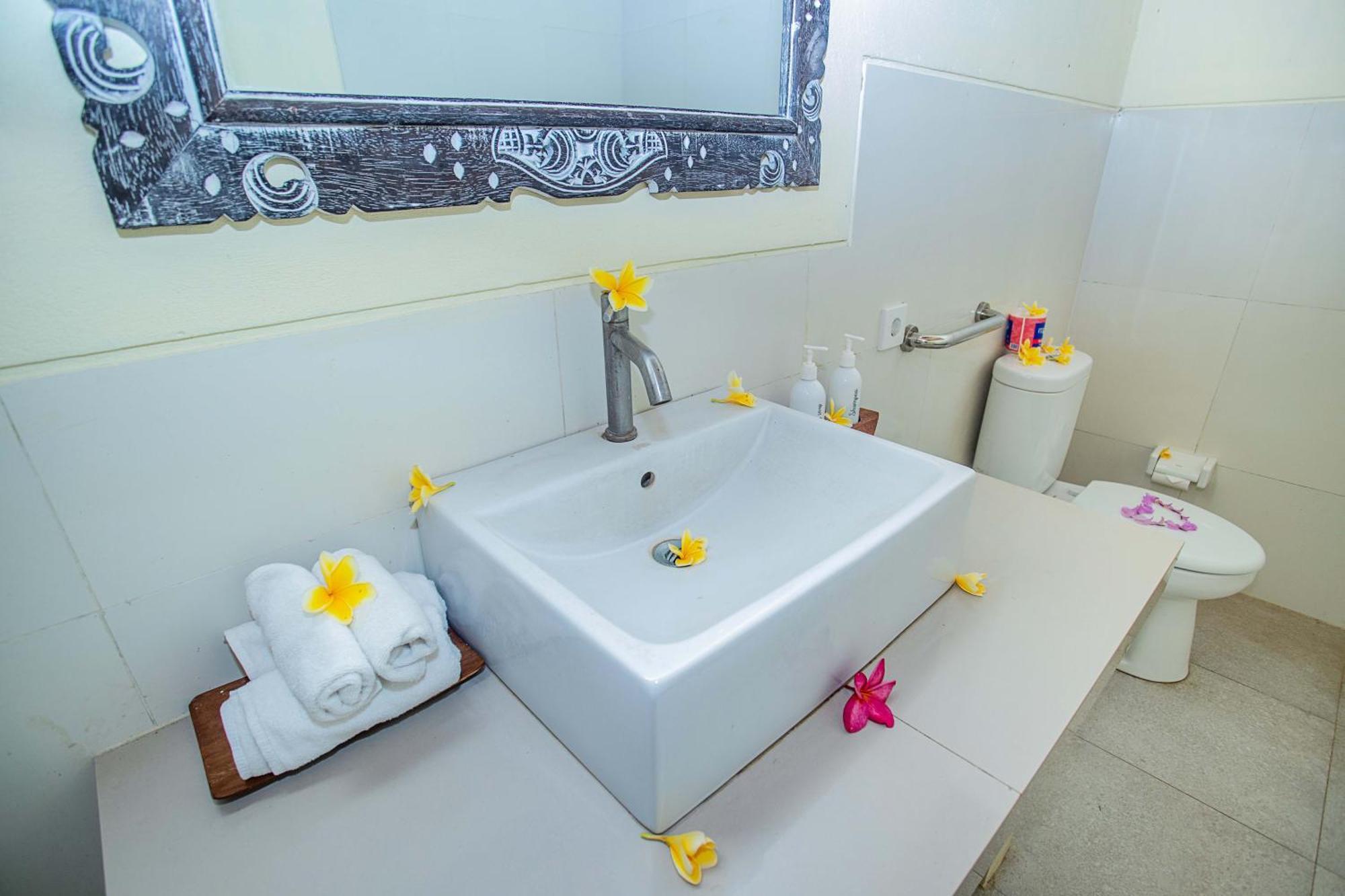 Hotel D'Muncuk Huts Lembongan Zewnętrze zdjęcie